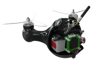 Illustration for article titled Este dron de carreras es tan resistente que incluso sobrevive a ser aplastado por un coche